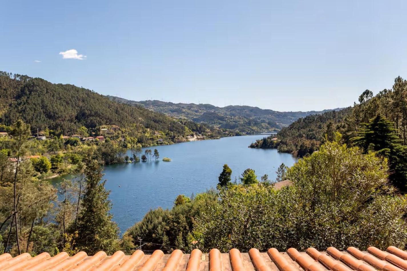Geres Mountain Lake Views By Geres Casas エクステリア 写真